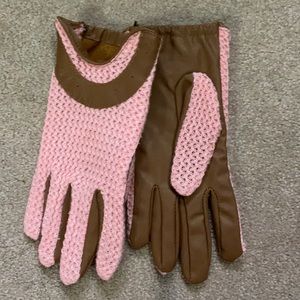 pink gloves